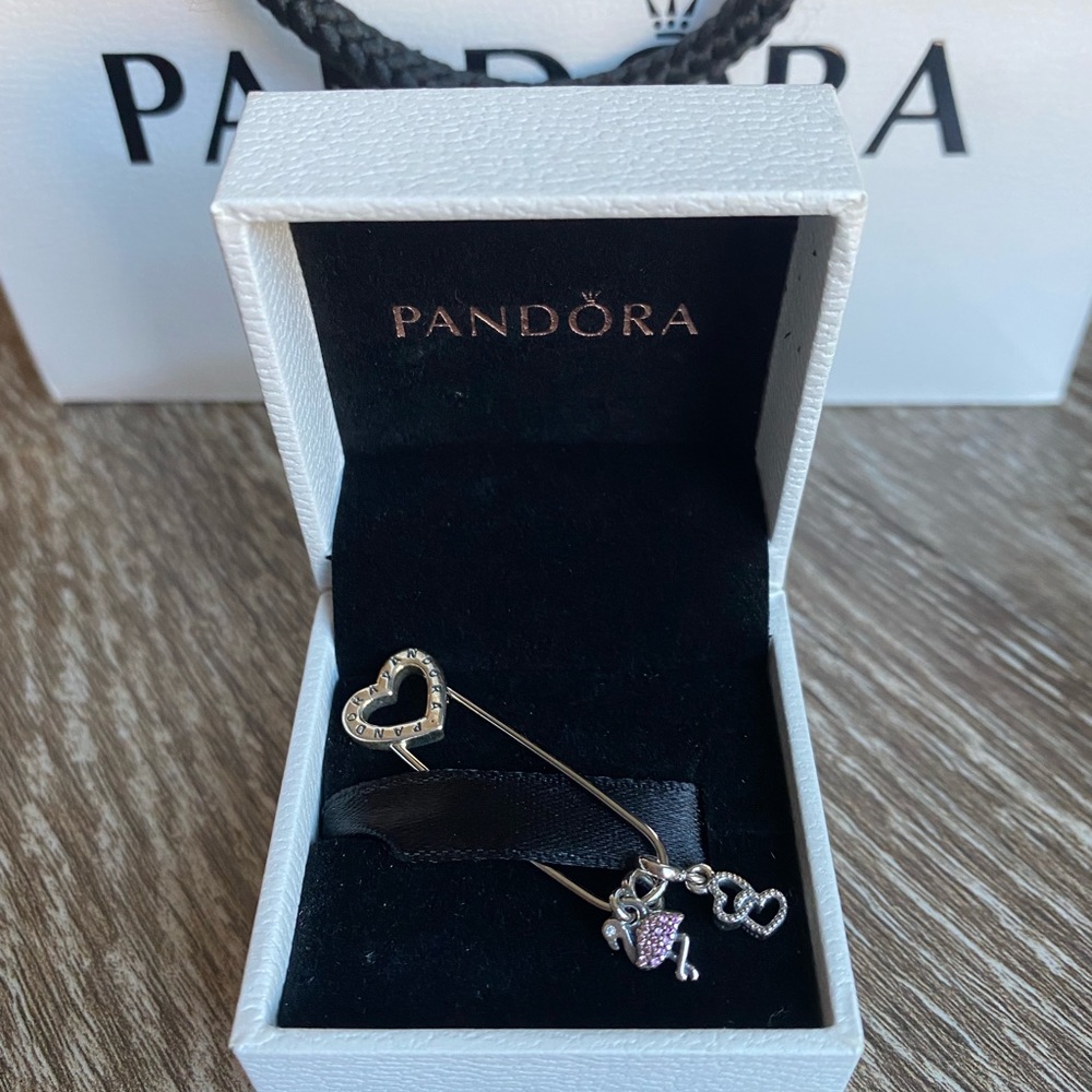 Pandora clip with double charms- flamingo and a double heart